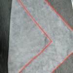 MICROFIBRA 40X40 GRIS CON ROJO PREMIUM PELO CORTO
